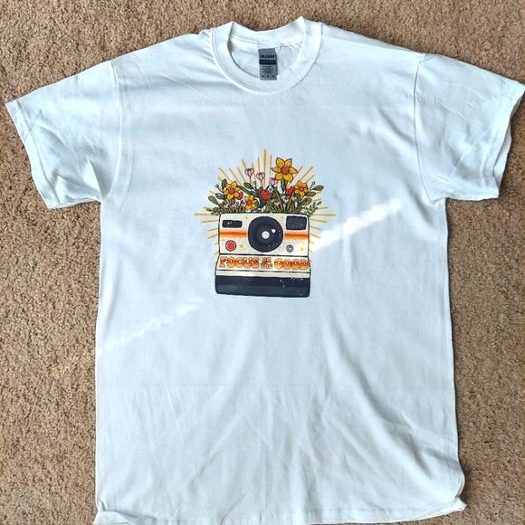 Focus on the good Unisex T shirt - Picture 1 of 3